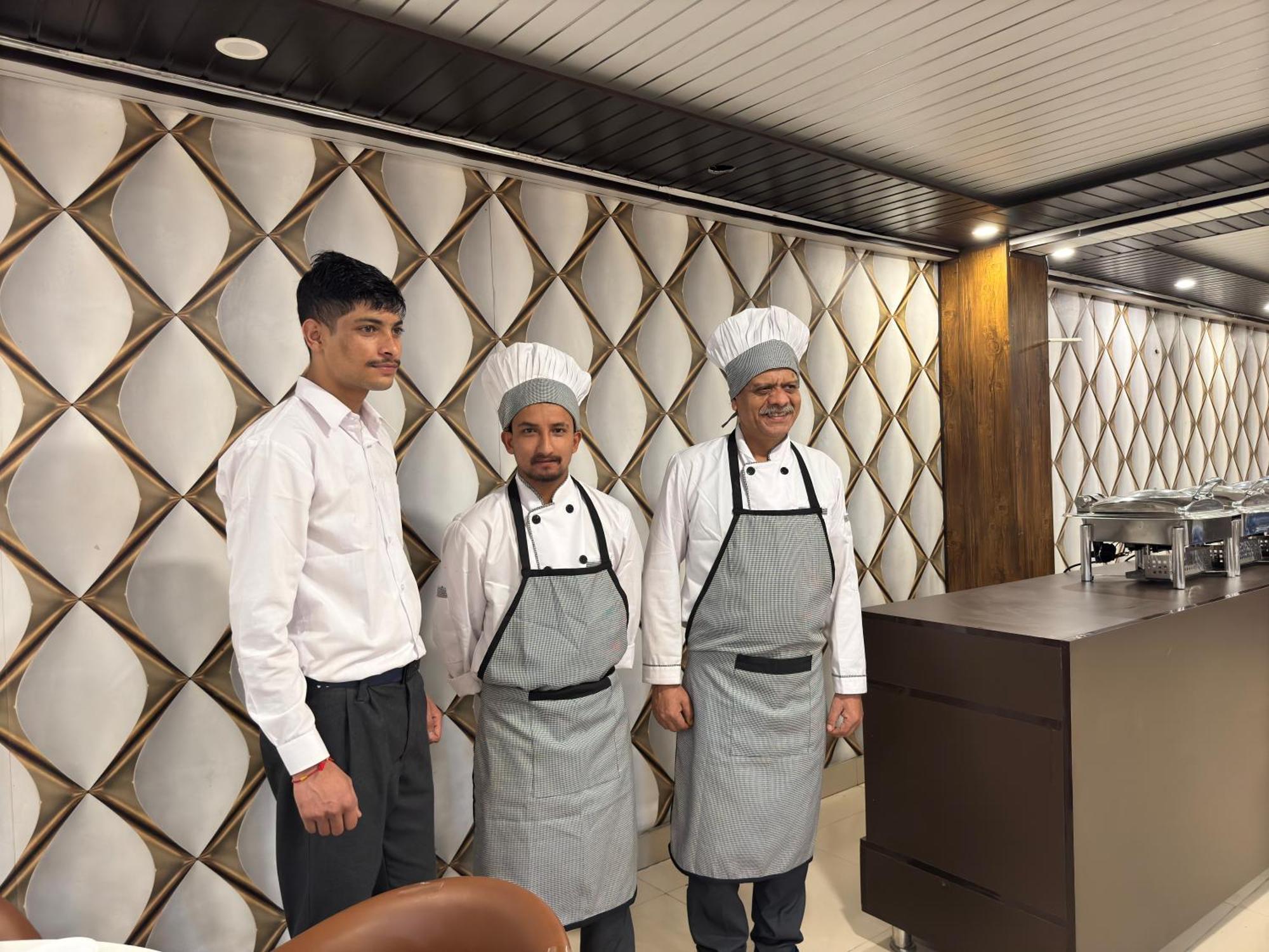 Ab'S Abode-A Boutique Hotel Mussoorie Bagian luar foto