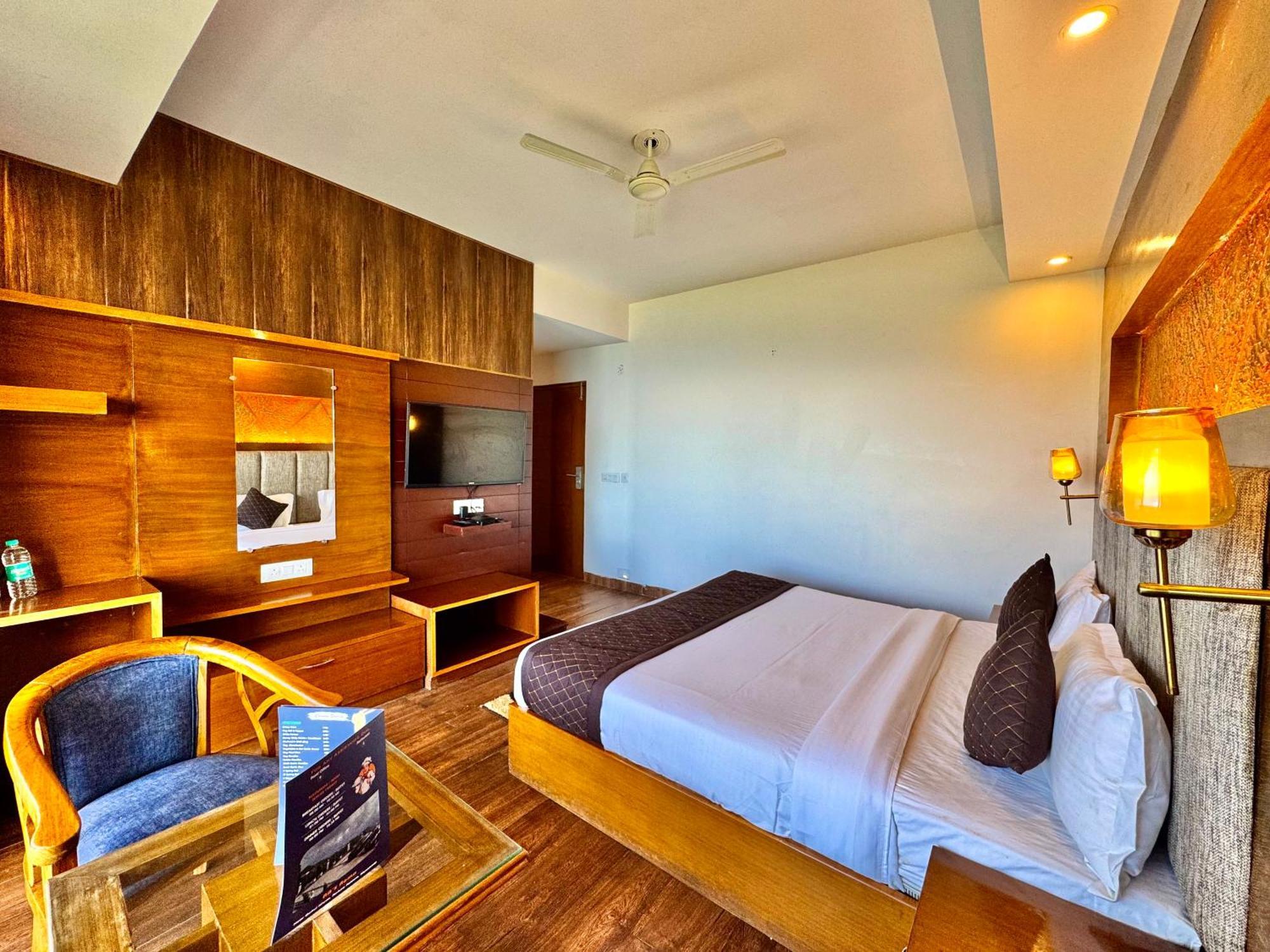 Ab'S Abode-A Boutique Hotel Mussoorie Bagian luar foto